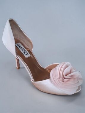 Badgley Mischka Blush Satin Heels Floral Peep Toe Stiletto Elegant Shoes